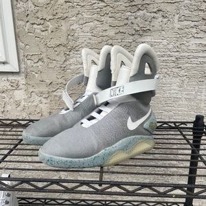 Nike Air Mag (Size 12)